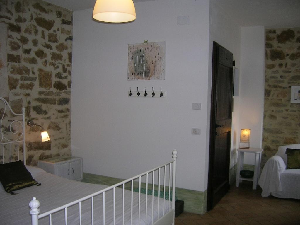 Agriturismo Caresto Villa Carbonesca Esterno foto